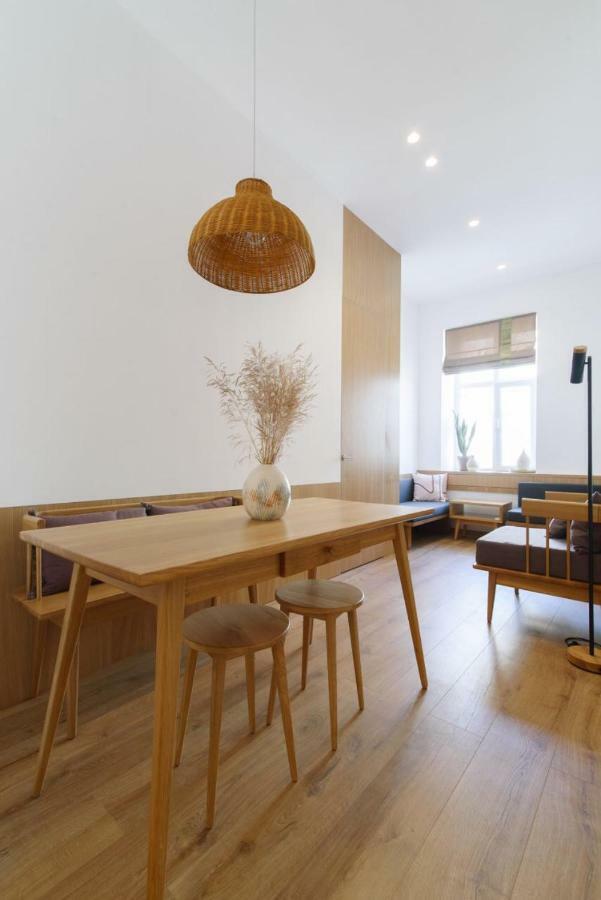 Sunrise Apartment Lviv Eksteriør bilde