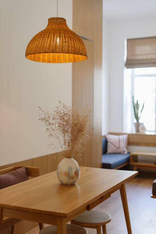 Sunrise Apartment Lviv Eksteriør bilde