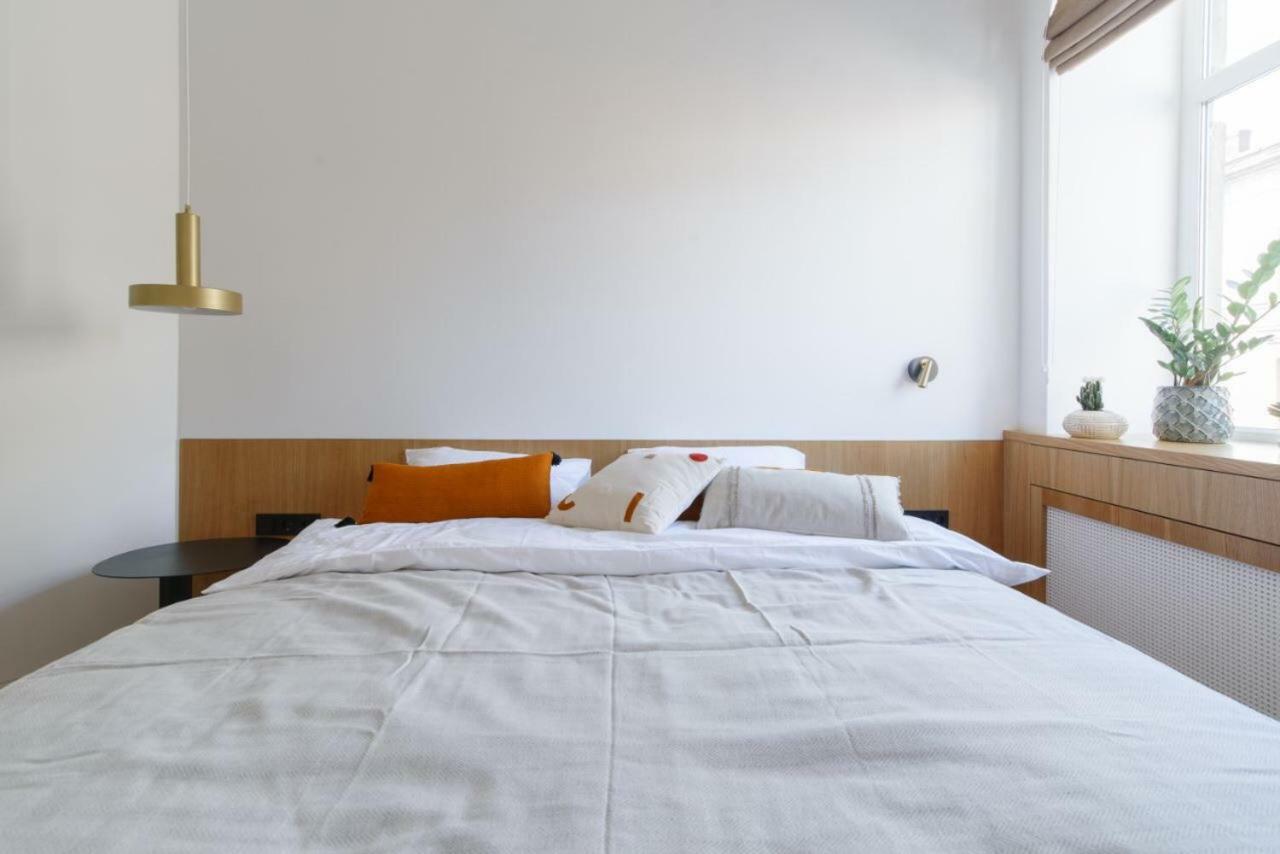 Sunrise Apartment Lviv Eksteriør bilde